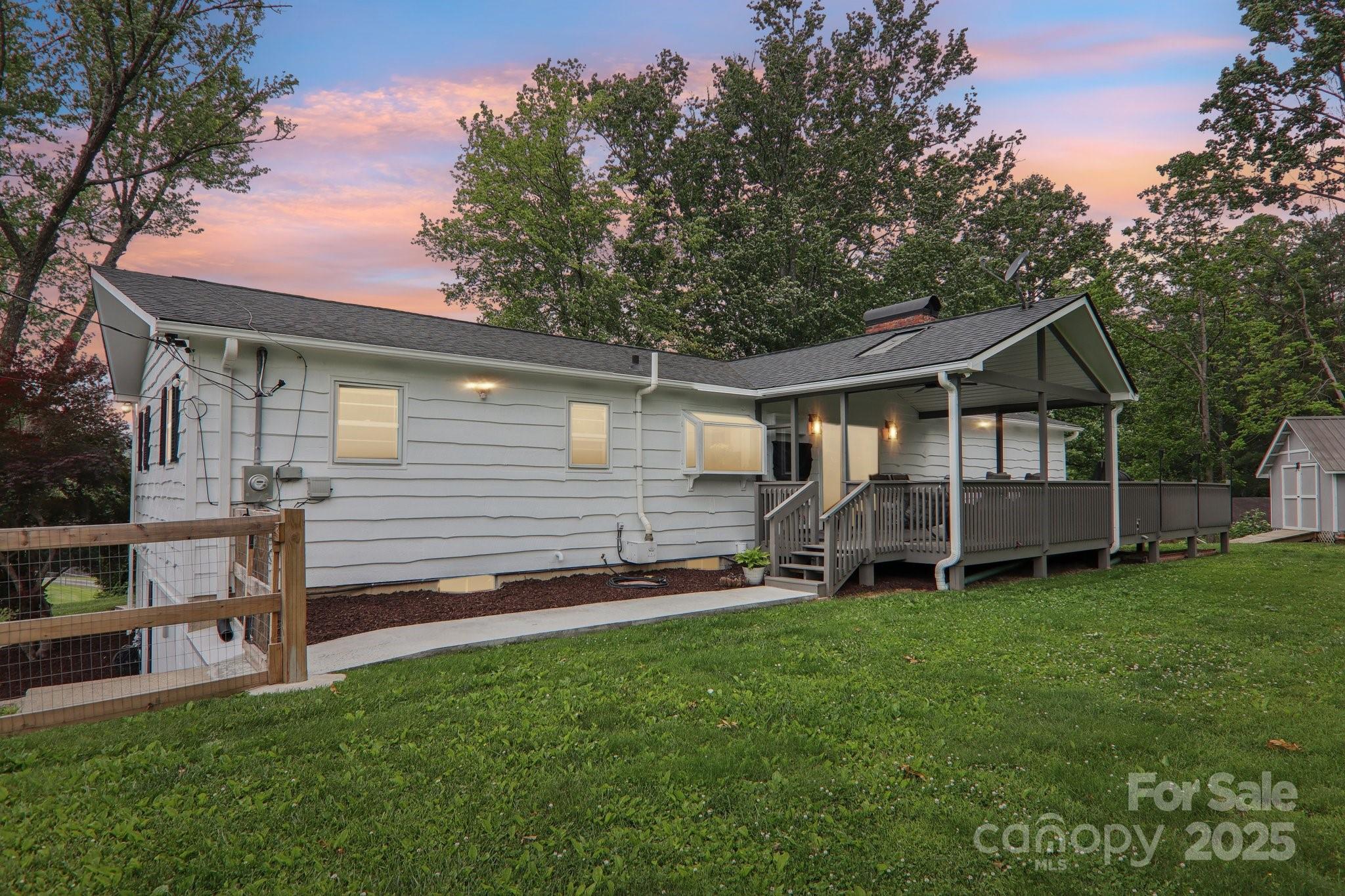 68 Broyles Road Hendersonville, NC 28791 - Photo 41 of 48 Gallery Image 41