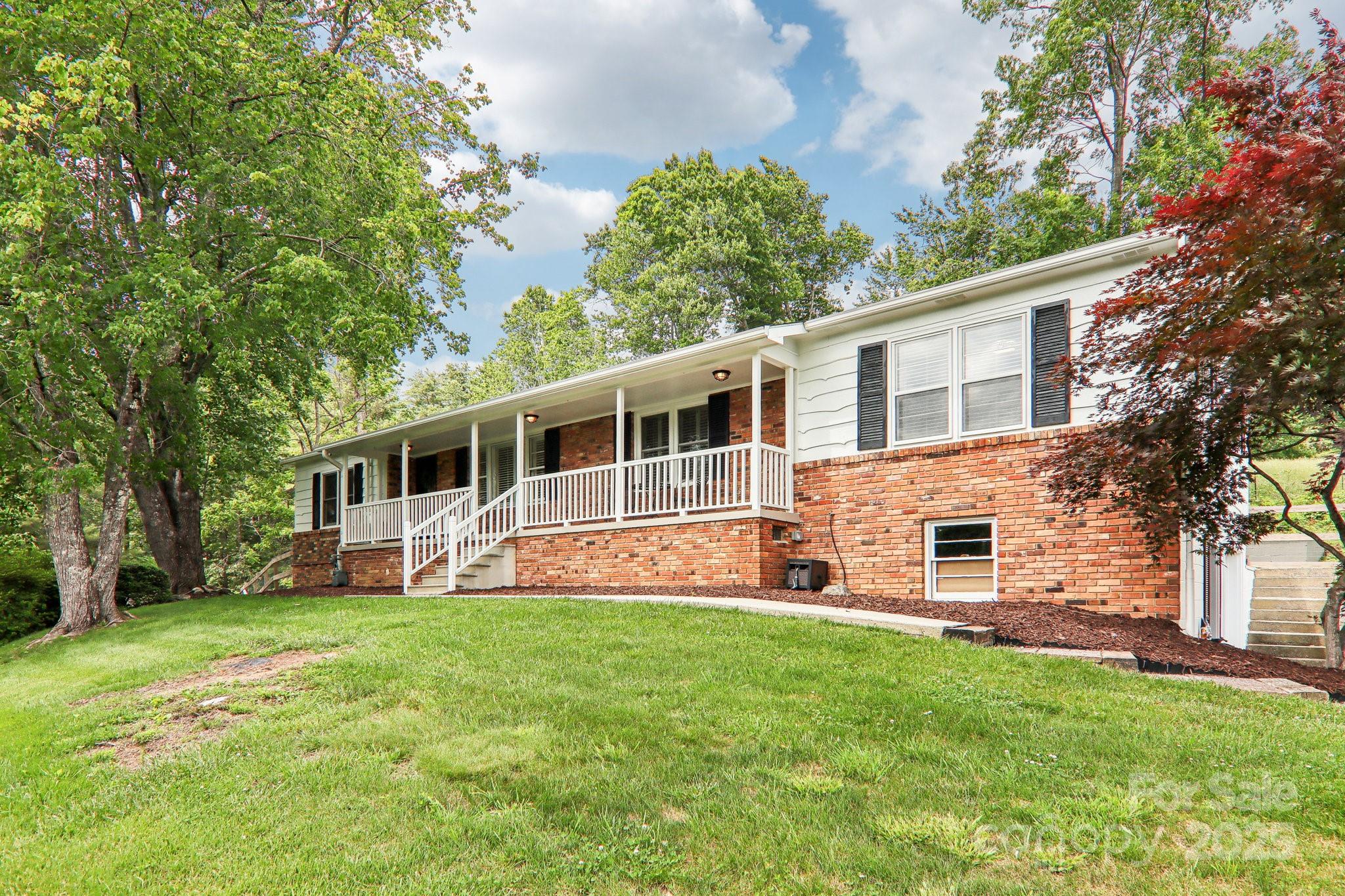 68 Broyles Road Hendersonville, NC 28791 - Photo 43 of 48 Gallery Image 43