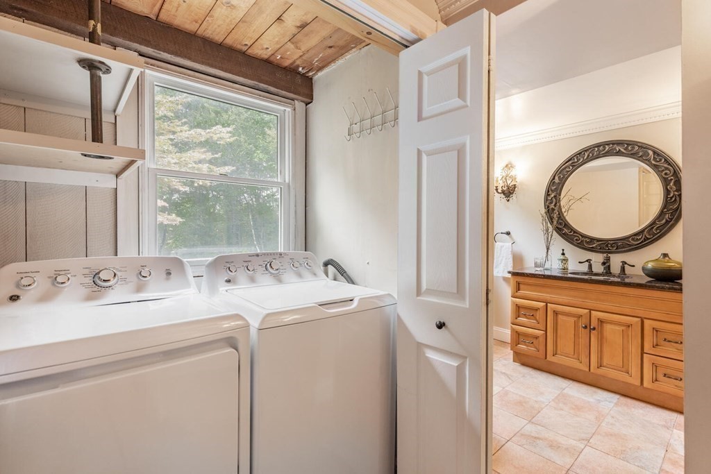 373 Ipswich Road Boxford, MA 01921 - Photo 24 of 37 a view of bathroom with dual sinks
