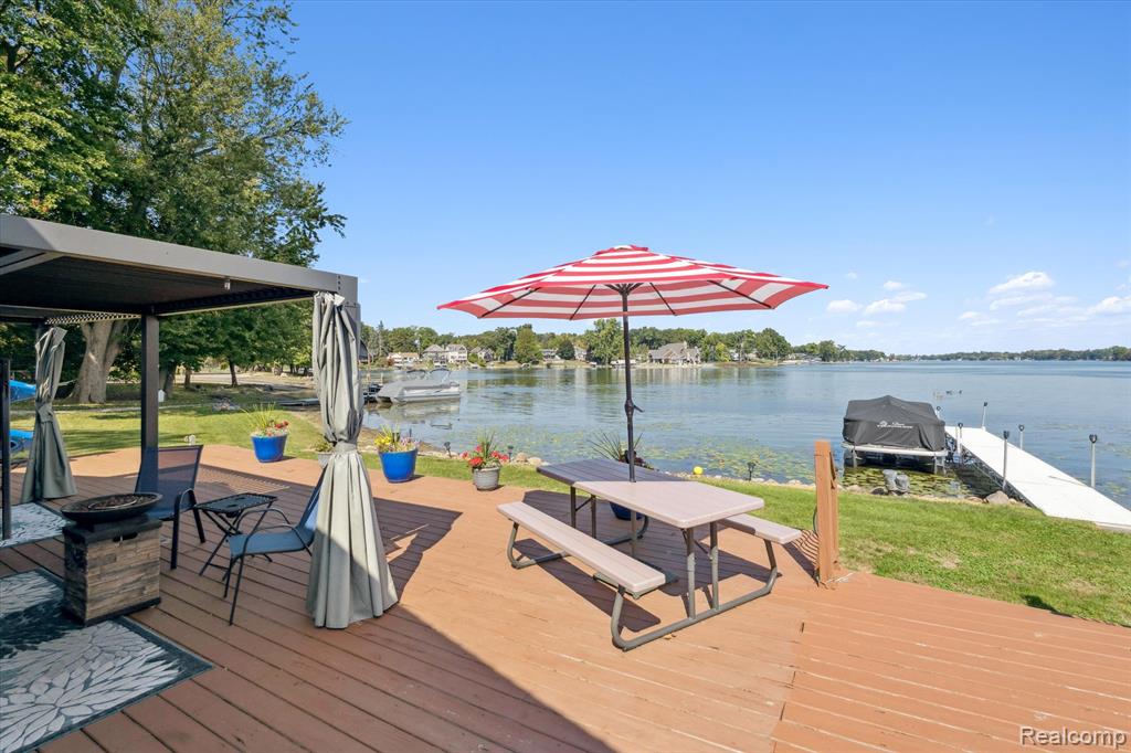 2236 Grove Park Road Fenton, MI 48430 - Photo 33 of 50