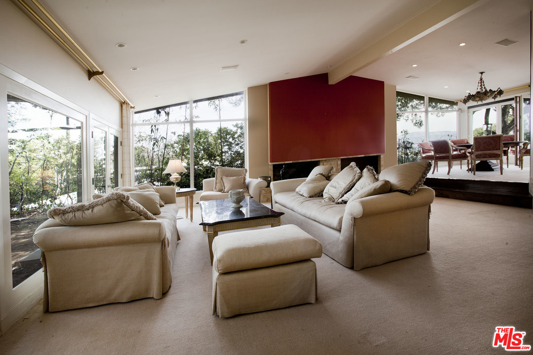 445 Walker Drive Beverly Hills, CA 90210 - Photo 23 of 31