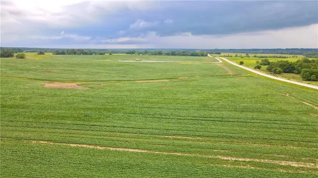 $512,000 | Southeast 60th Road, Golden City, MO 64748