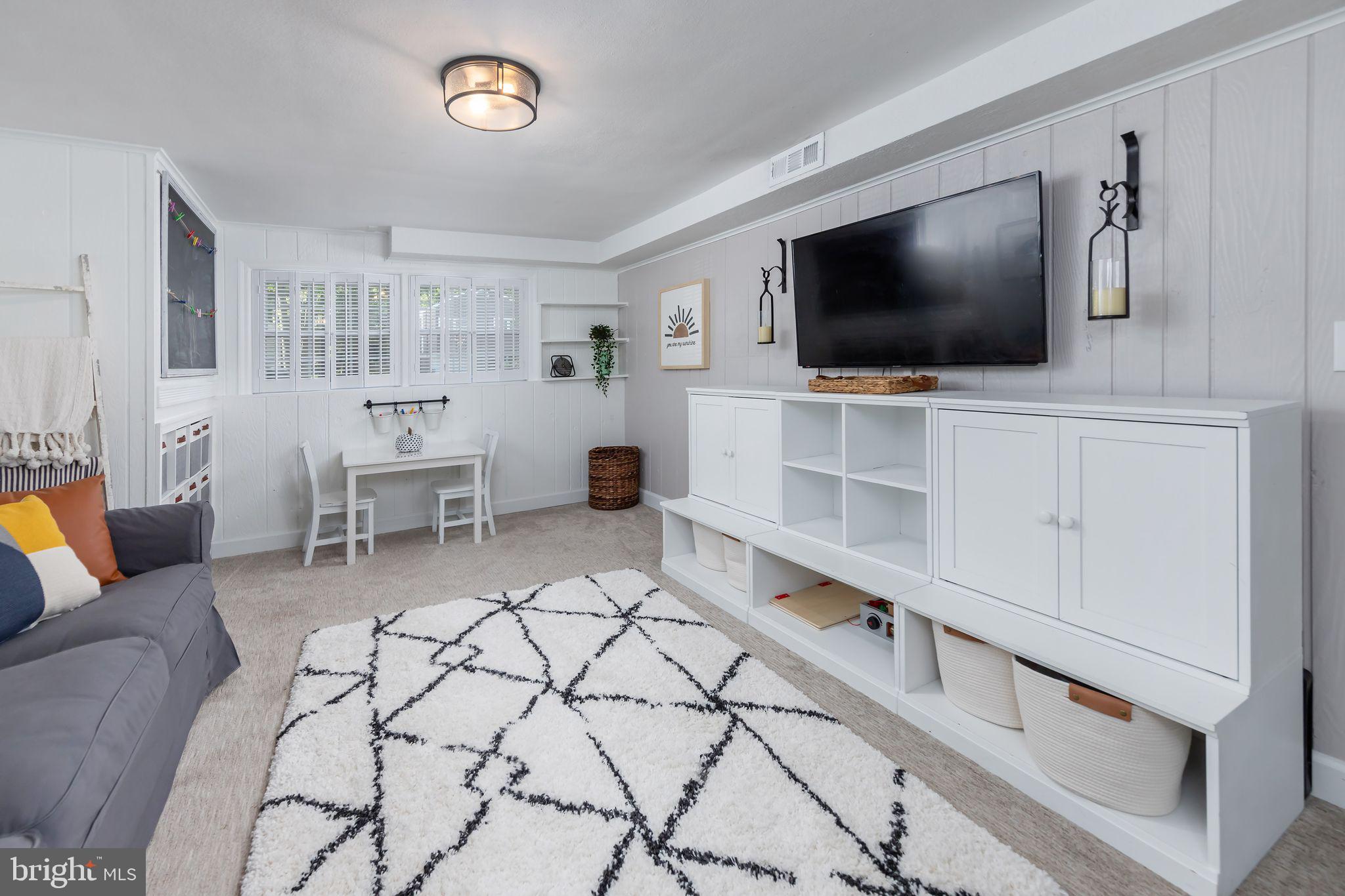 1213 Oakwood Road Haddonfield, NJ 08033 - Photo 10 of 24 Family Room