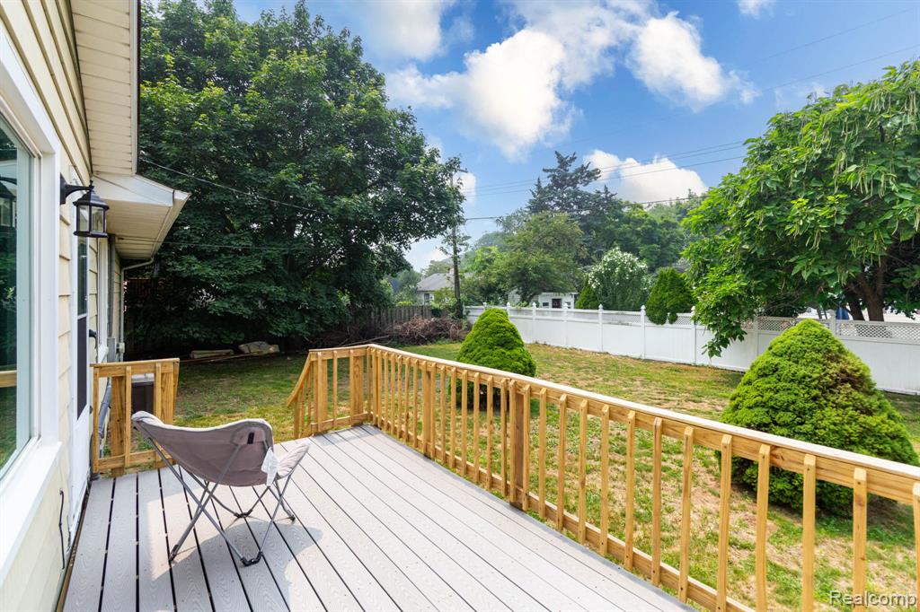 1047 Coolidge Road Lansing, MI 48912 - Photo 36 of 36