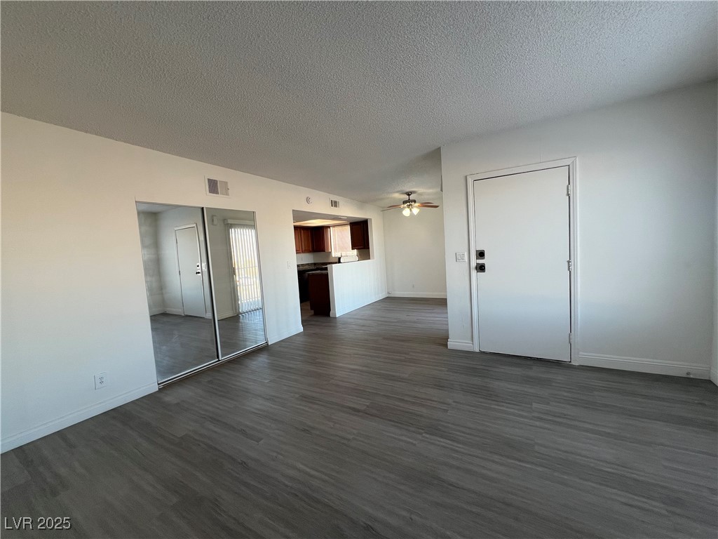 6942 Appleton Drive, Unit 4 Las Vegas, NV 89156 - Photo 3 of 19