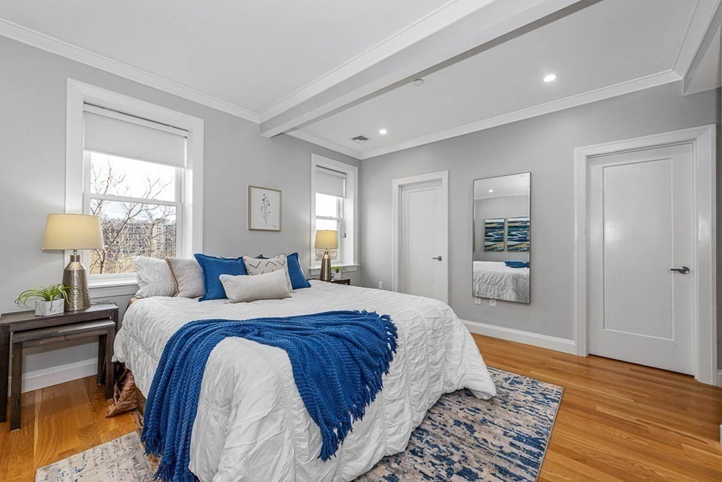 105 Winthrop Road, Unit 2 Brookline, MA 02445 - Photo 16 of 31