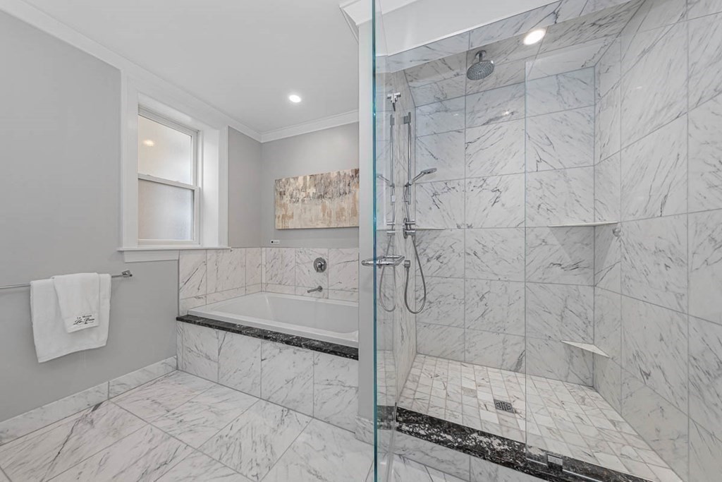 105 Winthrop Road, Unit 2 Brookline, MA 02445 - Photo 20 of 31