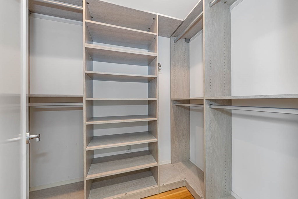 105 Winthrop Road, Unit 2 Brookline, MA 02445 - Photo 21 of 31