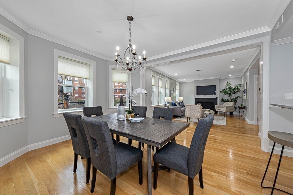 105 Winthrop Road, Unit 2 Brookline, MA 02445 - Photo 7 of 31