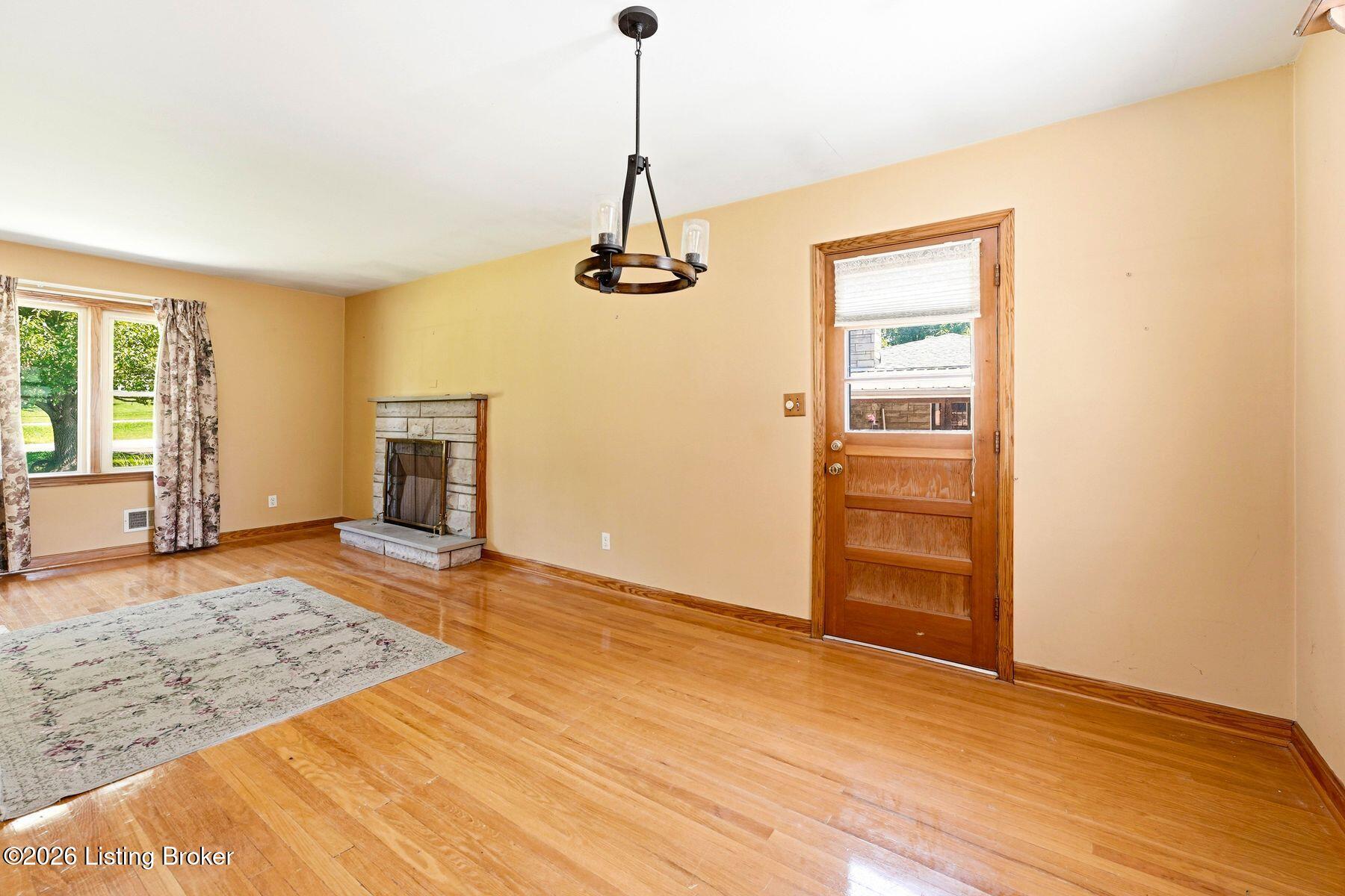 9615 3rd Street Road Louisville, KY 40272 - Photo 11 of 63 photo_online_010