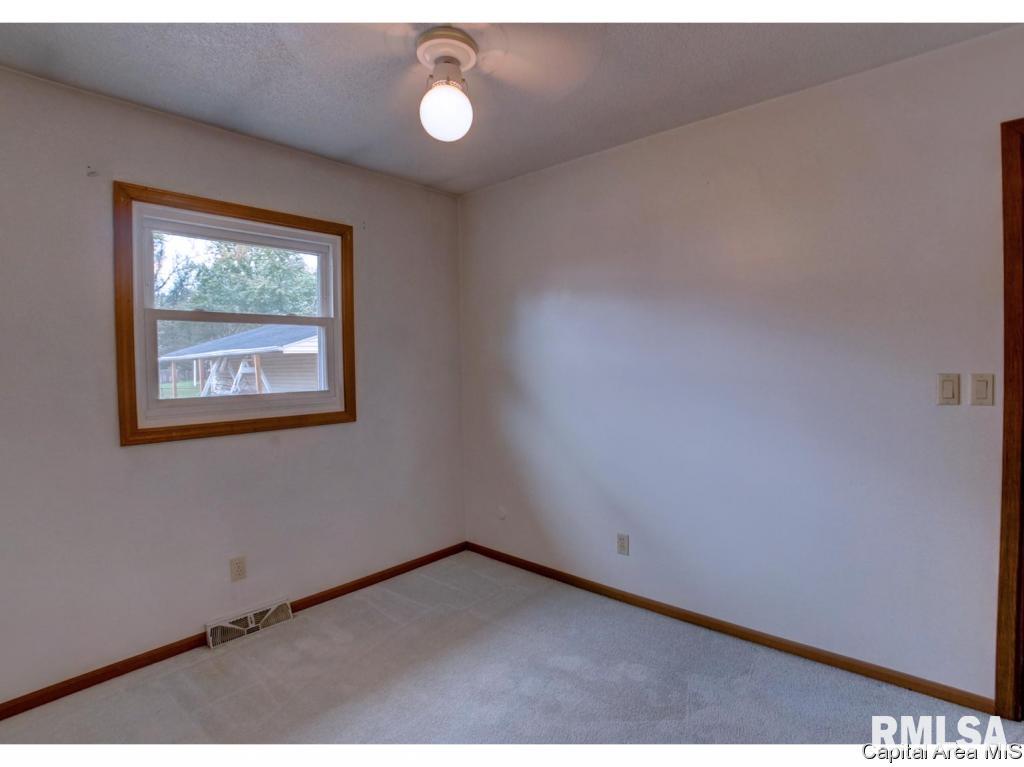1833 North Albany Street Springfield, IL 62702 - Photo 21 of 36 Gallery Image 21