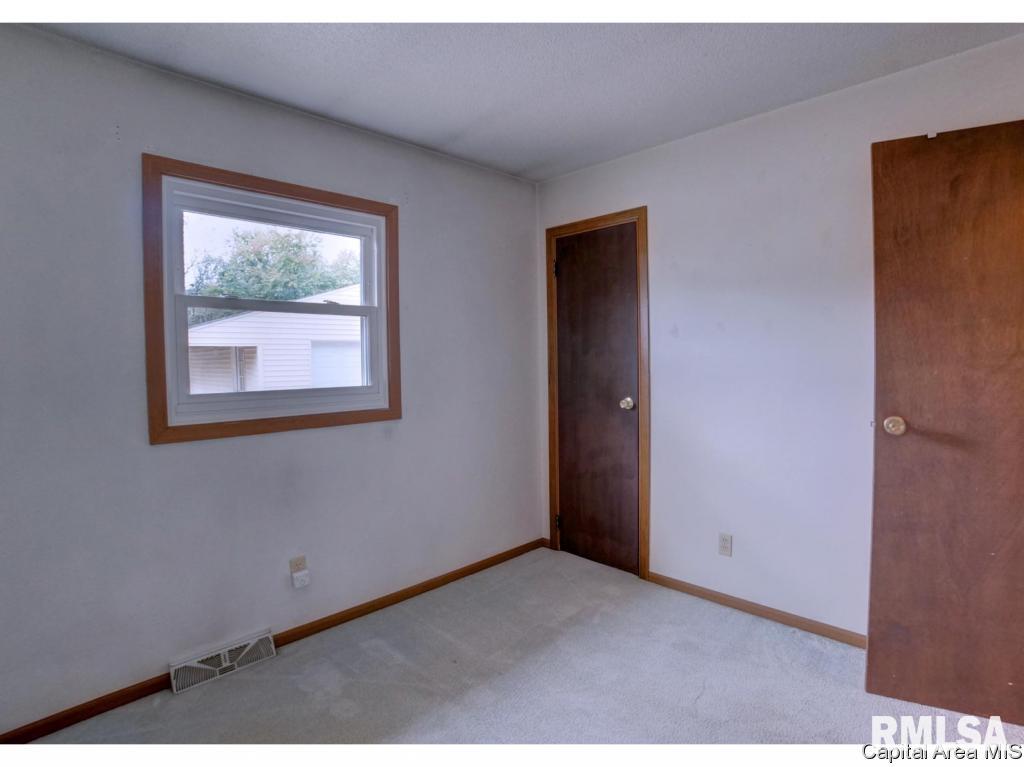 1833 North Albany Street Springfield, IL 62702 - Photo 26 of 36 Gallery Image 26