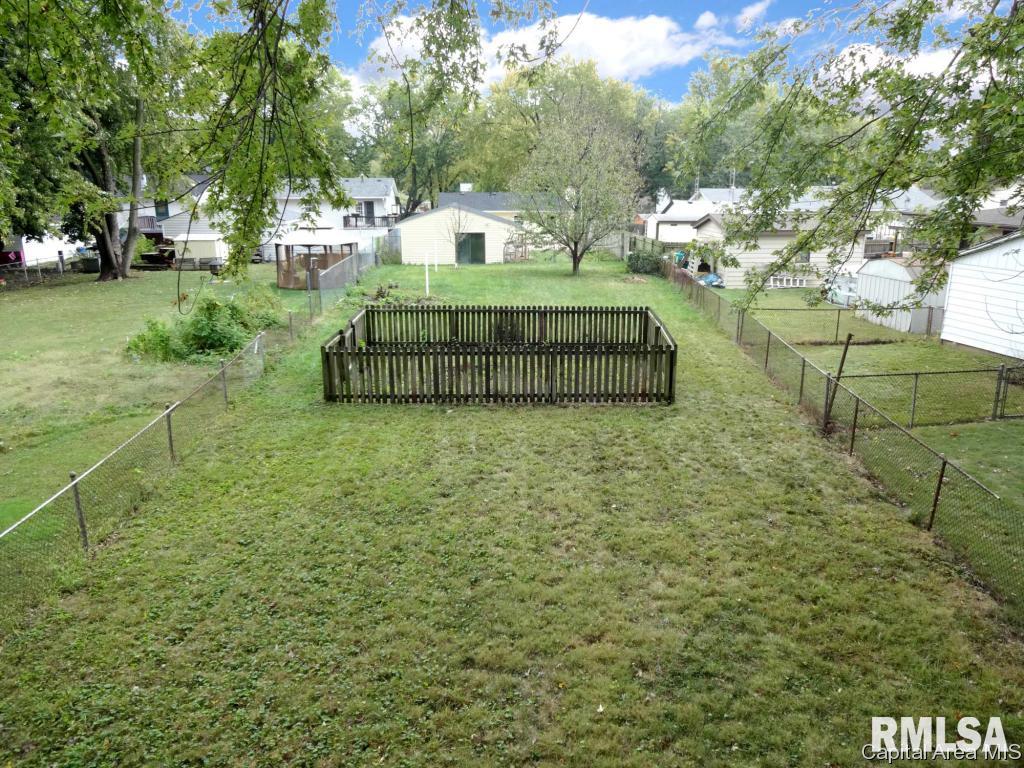 1833 North Albany Street Springfield, IL 62702 - Photo 8 of 36 Gallery Image 8