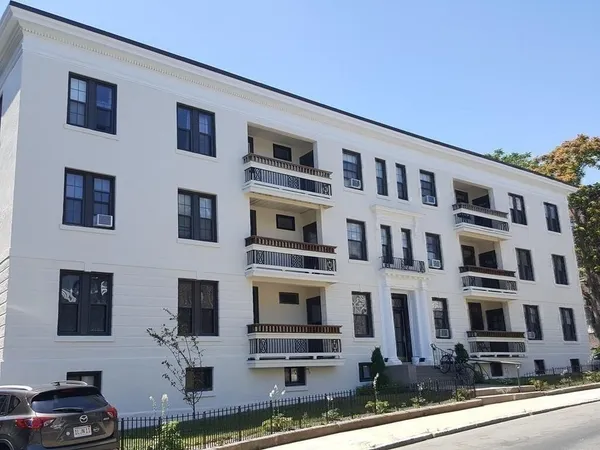 $3,000 | 120 Glenville Avenue, Unit 6, Boston, MA 02134