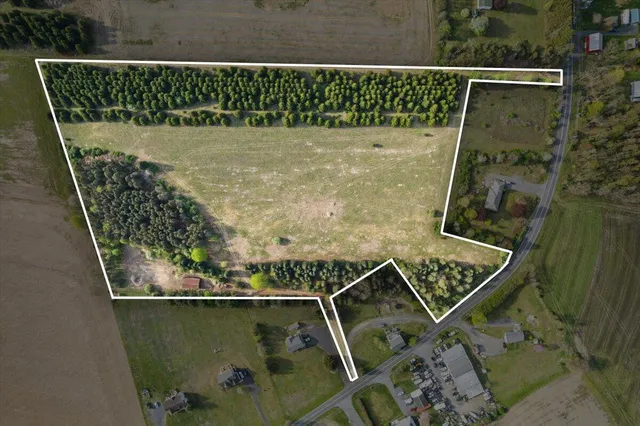 view of a small yard