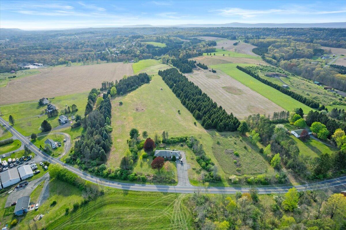45003 St Gilbert Gilbert, PA 18331 - Photo 7 of 10 a view of a lake with a yard