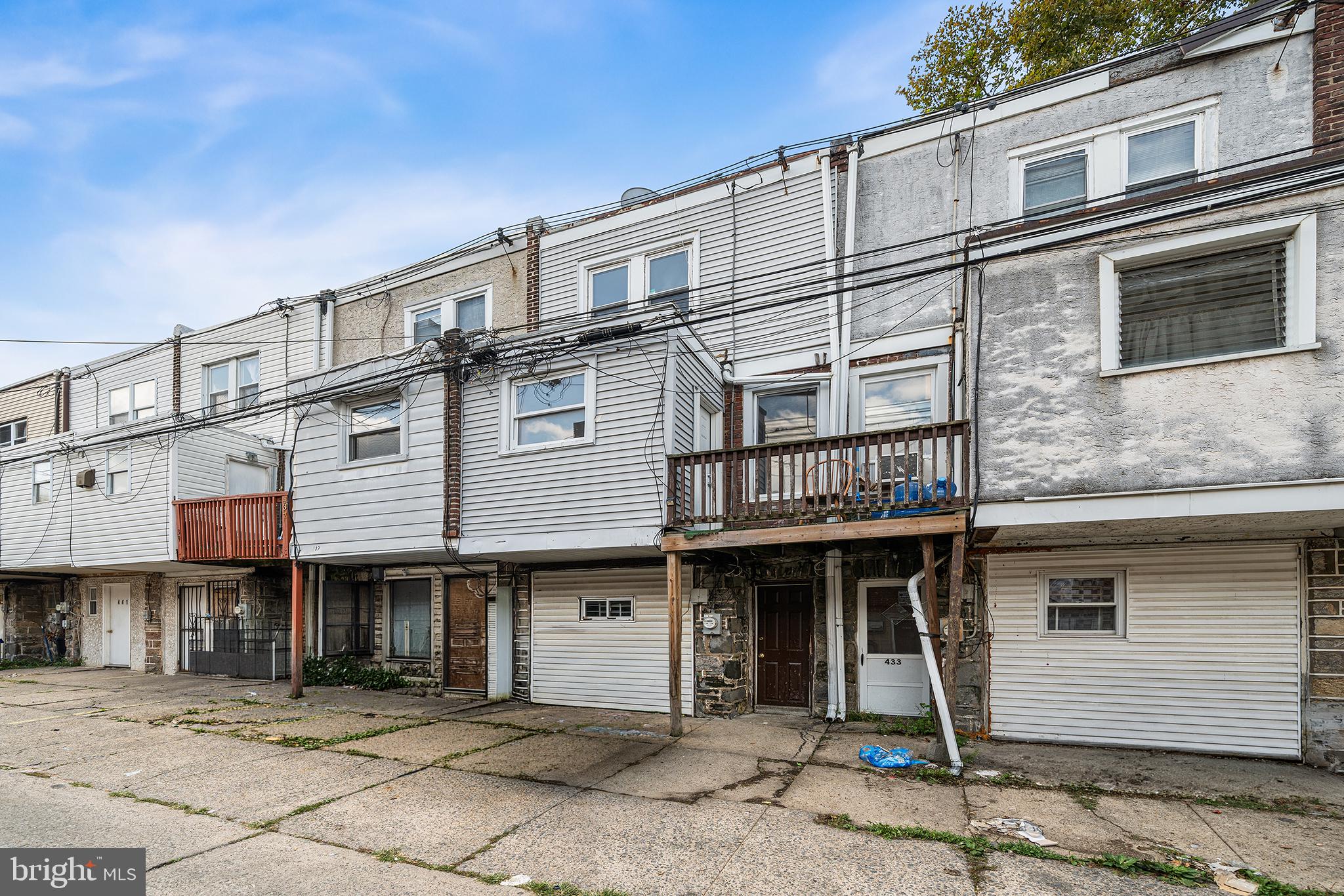 435 Croyden Road Upper Darby, PA 19082 - Photo 5 of 25 Gallery Image 5