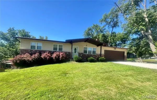 $219,900 | 2831 Corral Estates, Arnold, MO 63010