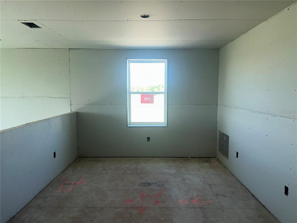 10123 Hidden Hammock Loop Parrish, FL 34221 - Photo 24 of 32 a view of room and window