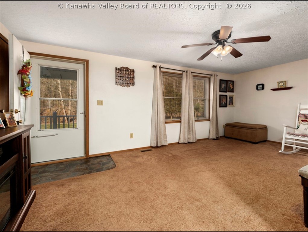 7818 Heizer Creek Road Poca, WV 25159 - Photo 4 of 16 Gallery Image 4