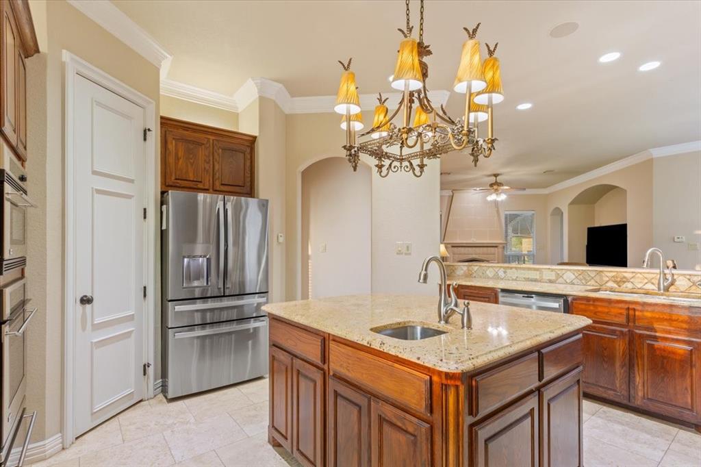 7 Lone Star Drive Waco, TX 76708 - Photo 15 of 40