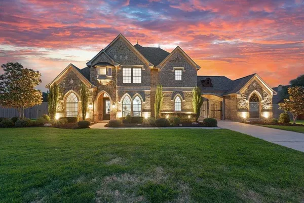 $975,000 | 7 Lone Star Drive, Waco, TX 76708