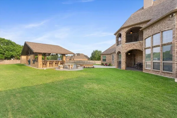 $975,000 | 7 Lone Star Drive, Waco, TX 76708