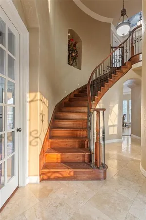 $975,000 | 7 Lone Star Drive, Waco, TX 76708