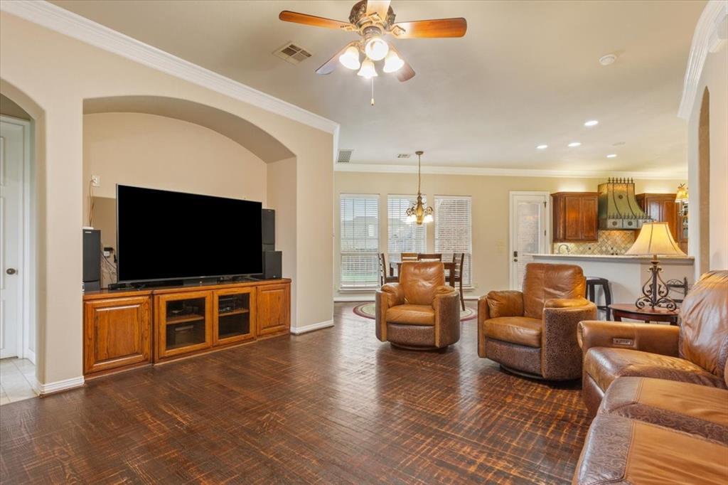 7 Lone Star Drive Waco, TX 76708 - Photo 10 of 40