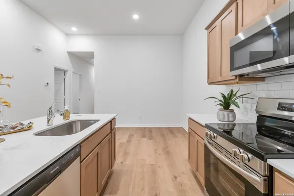 $1,645 | 5119 Cindy Branch, Unit 1, San Antonio, TX 78253
