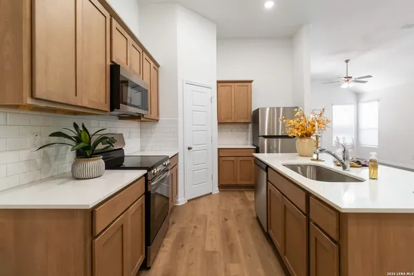 $1,645 | 5119 Cindy Branch, Unit 1, San Antonio, TX 78253