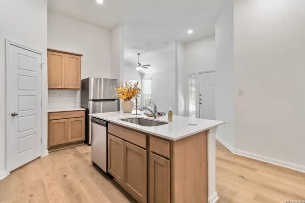 $1,645 | 5119 Cindy Branch, Unit 1, San Antonio, TX 78253