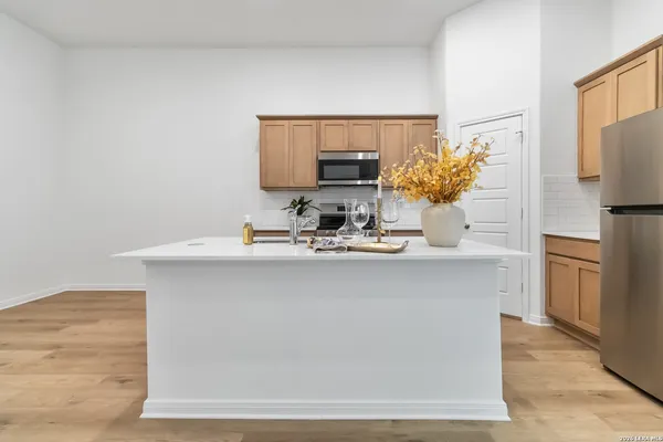$1,645 | 5119 Cindy Branch, Unit 1, San Antonio, TX 78253