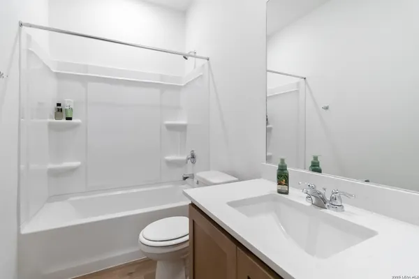$1,645 | 5119 Cindy Branch, Unit 1, San Antonio, TX 78253