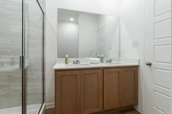 $1,645 | 5119 Cindy Branch, Unit 1, San Antonio, TX 78253