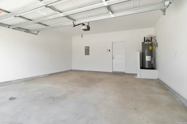 $1,645 | 5119 Cindy Branch, Unit 1, San Antonio, TX 78253