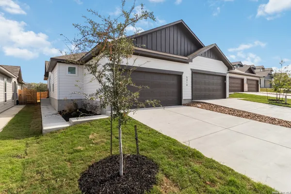 $1,645 | 5119 Cindy Branch, Unit 1, San Antonio, TX 78253