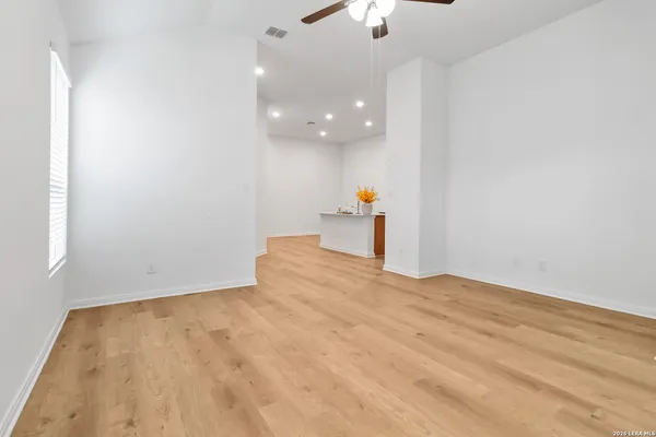 $1,645 | 5119 Cindy Branch, Unit 1, San Antonio, TX 78253