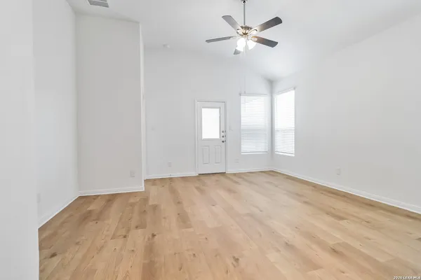 $1,645 | 5119 Cindy Branch, Unit 1, San Antonio, TX 78253