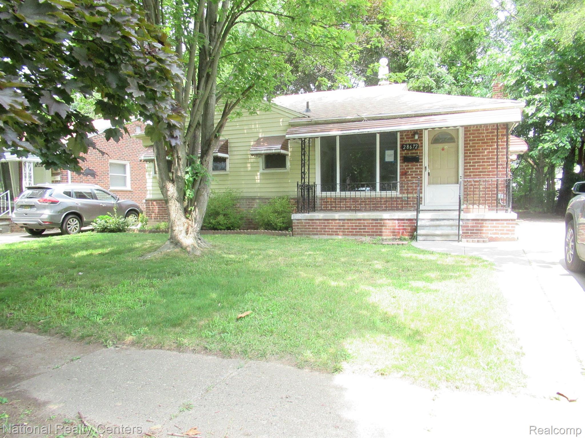 28672 O Henry Court Inkster, MI 48141 - Photo 2 of 11 Gallery Image 2