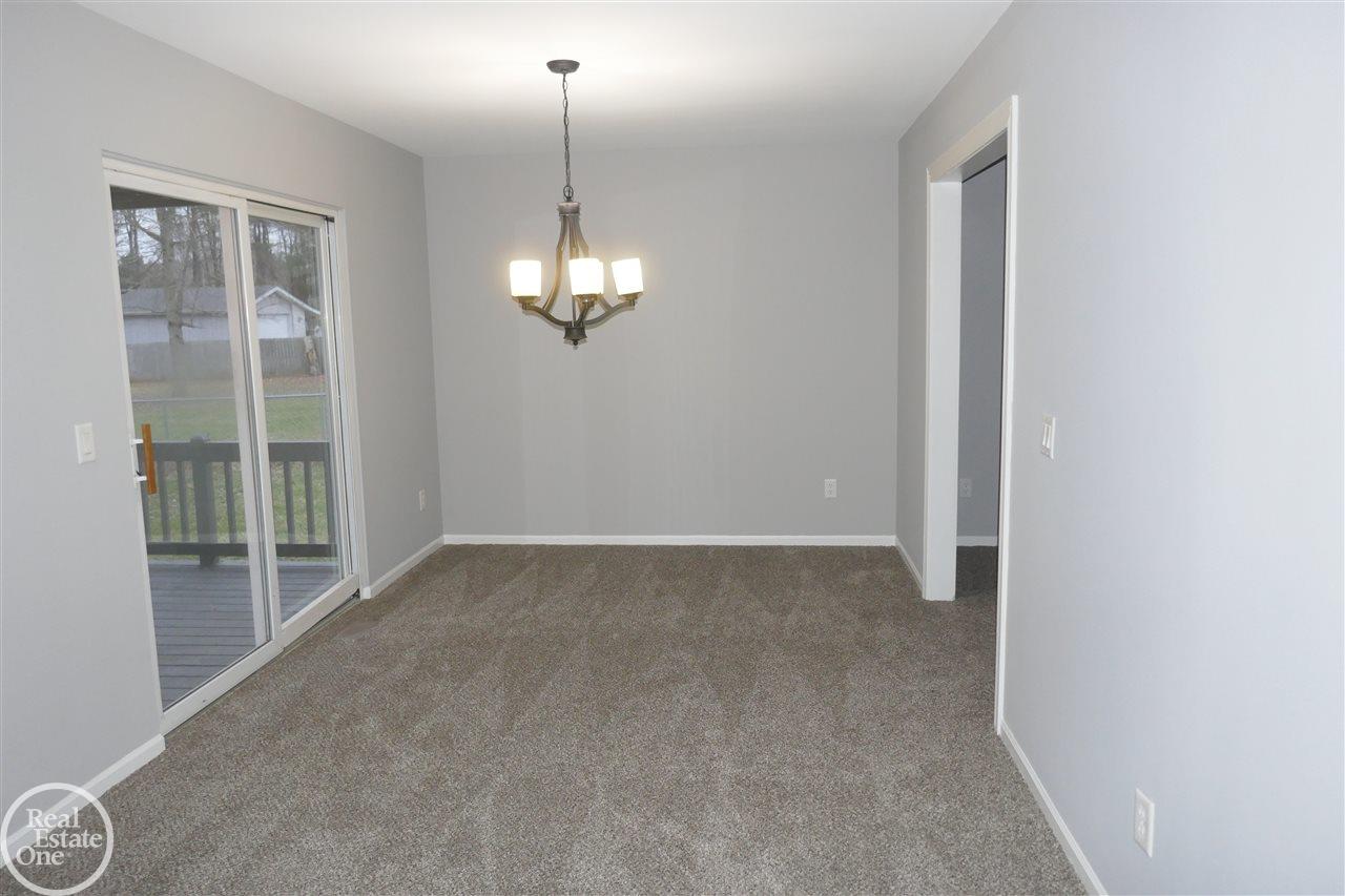 2932 Michigan Road Port Huron, MI 48060 - Photo 8 of 34 50001817-7.JPG