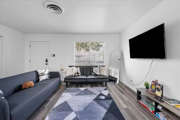 $1,999 | 3007 Burning Oak Drive, Austin, TX 78704