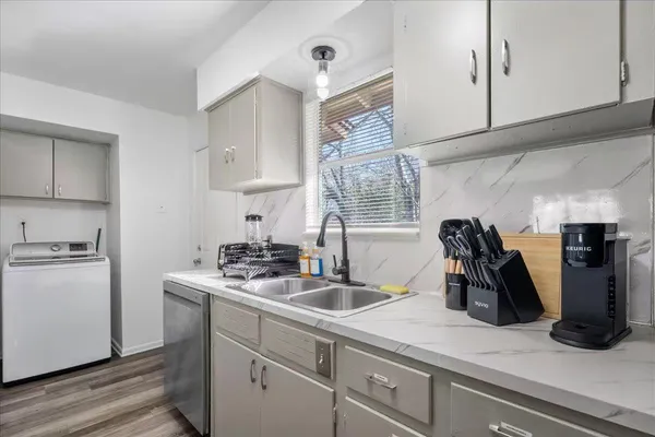 $1,999 | 3007 Burning Oak Drive, Austin, TX 78704
