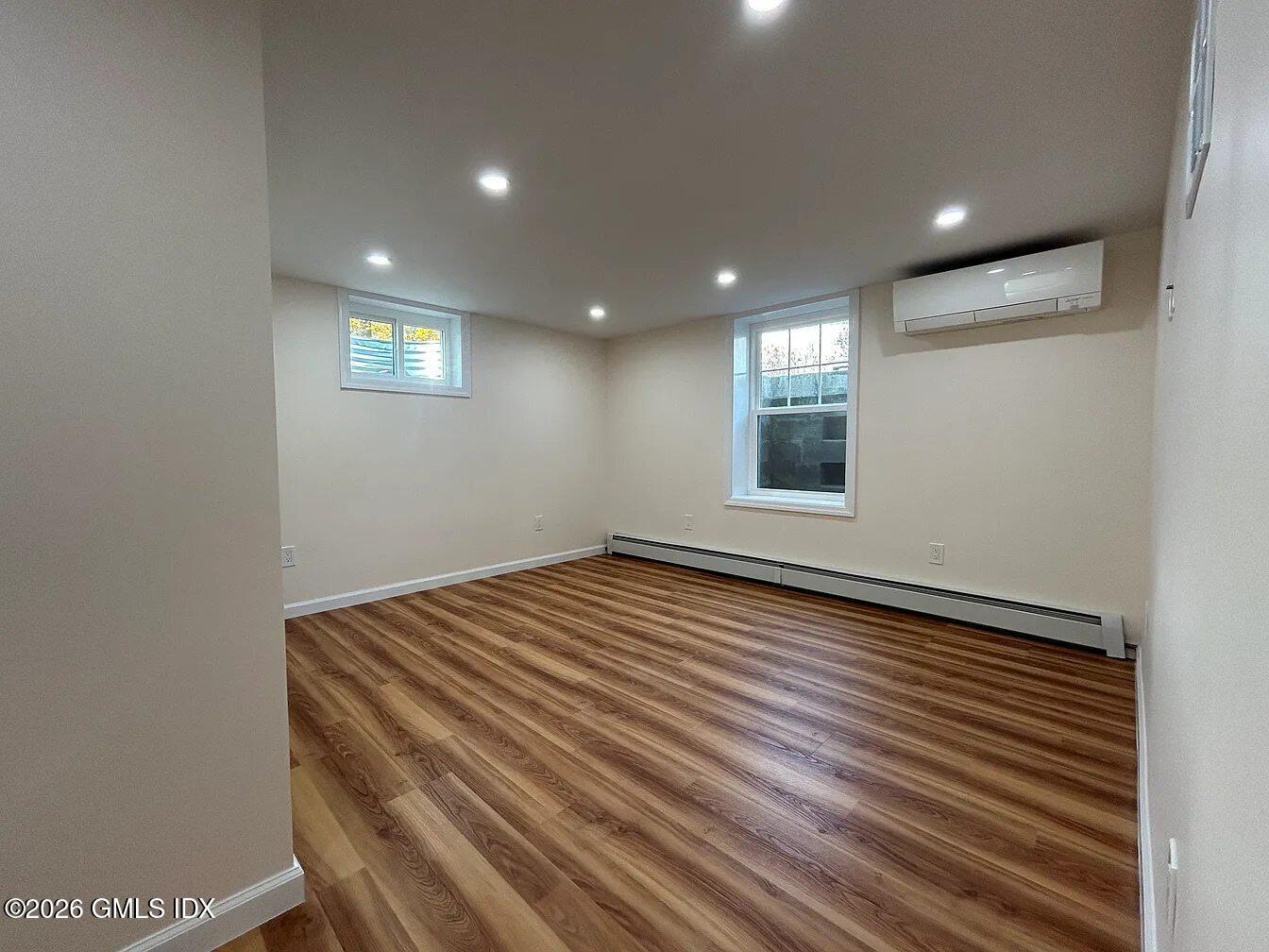 90 Havemeyer Lane, Unit 2 Greenwich, CT 06870 - Photo 16 of 19 living room