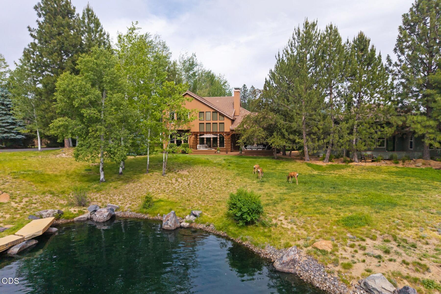 62028 Fall Creek Loop Bend, OR 97702 - Photo 45 of 53