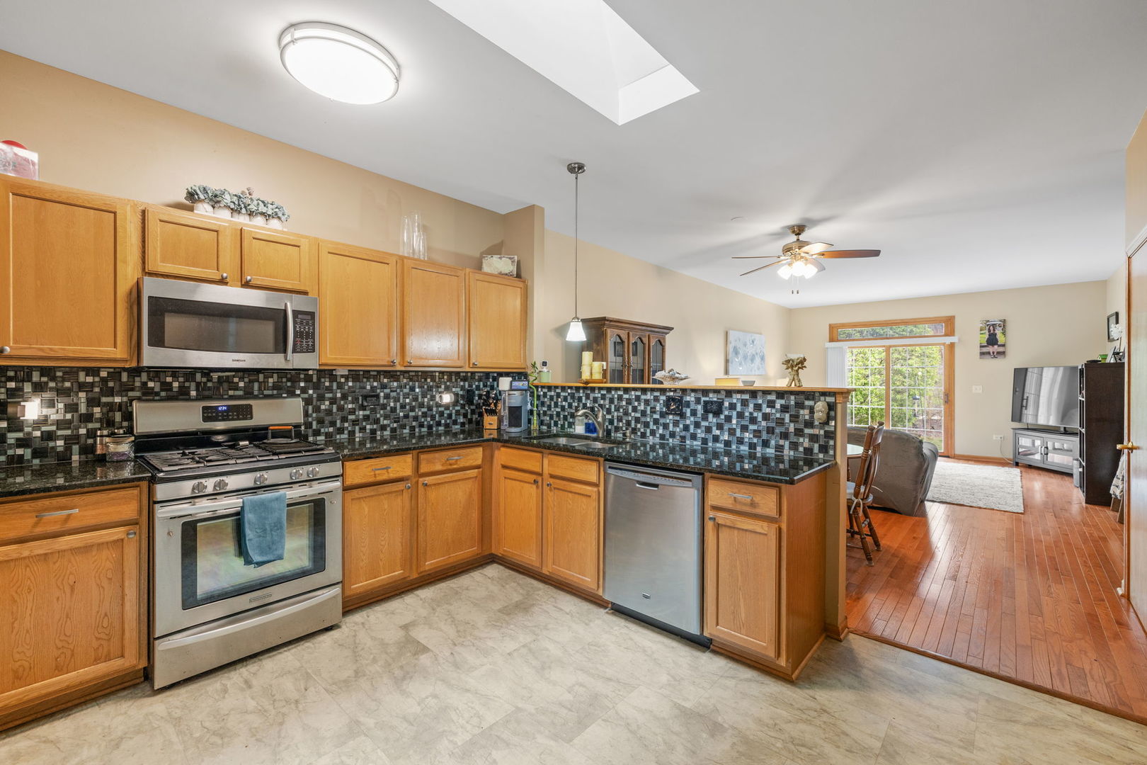 19242 104th Avenue Mokena, IL 60448 - Photo 6 of 34