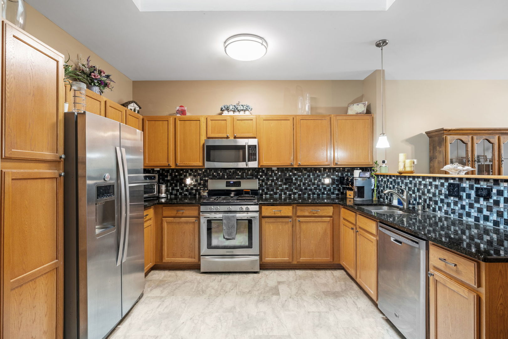 19242 104th Avenue Mokena, IL 60448 - Photo 7 of 34