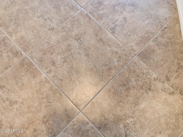 $425,000 | 16 West Encanto Boulevard, Unit 605, Phoenix, AZ 85003