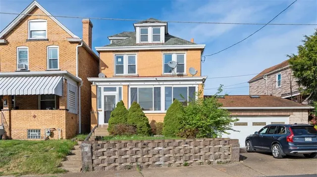 $205,000 | 409 Vine Street, Homestead, PA 15120