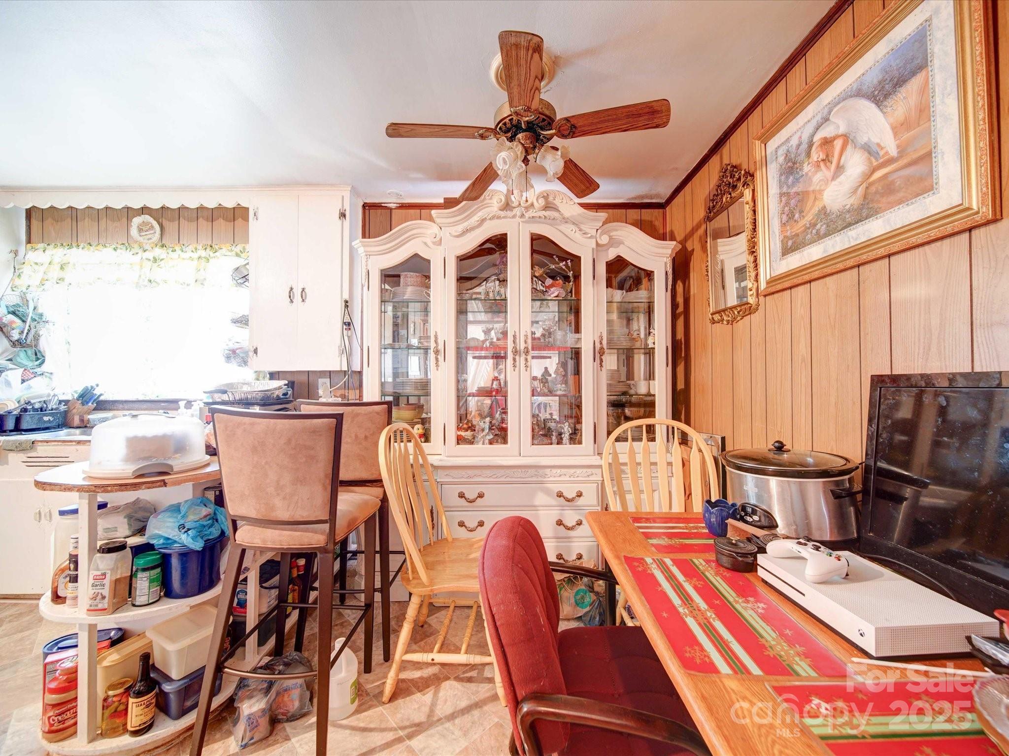 1043 Ridge Avenue Gastonia, NC 28052 - Photo 10 of 36 Gallery Image 10